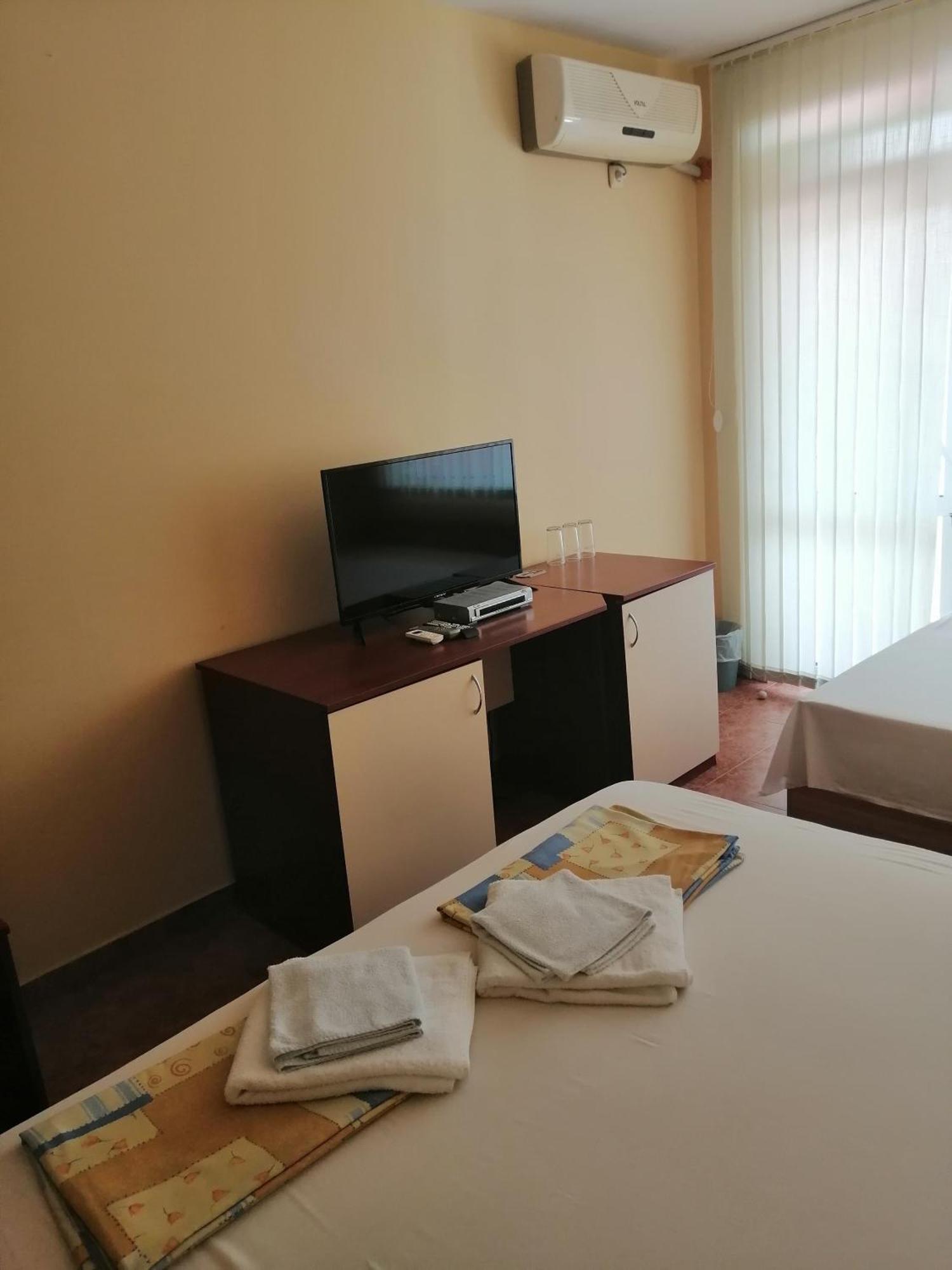 Femili Hotel Diveda Светий Влас Номер фото