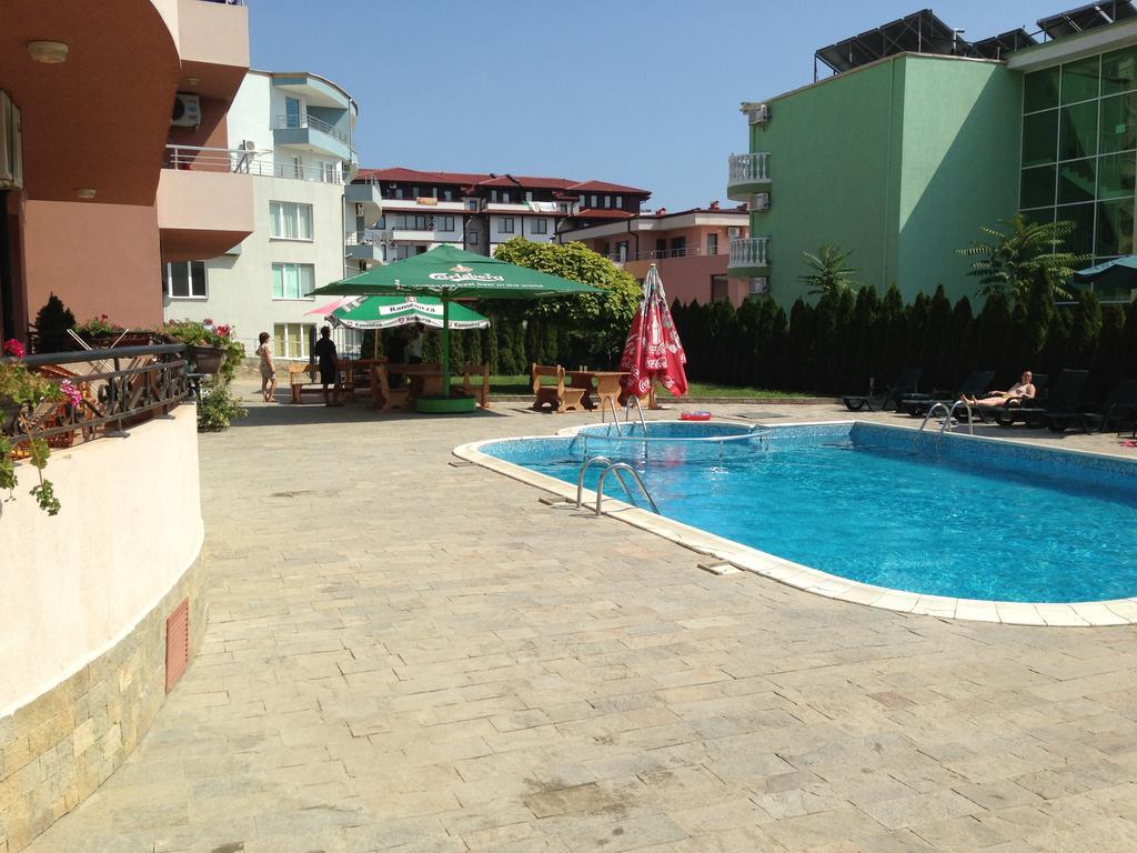 Femili Hotel Diveda Светий Влас Екстер'єр фото